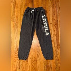Men’s Champion Large Loyola MD Sweatpants